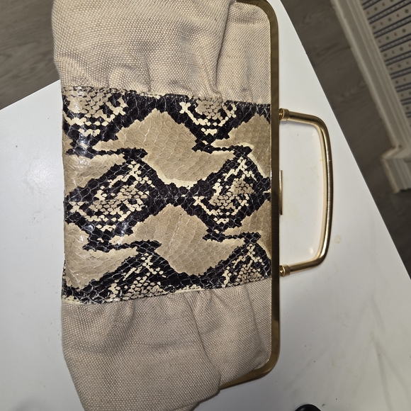 White House Black Market Elegant Beige and Snakeskin Clutch - Picture 7 of 9